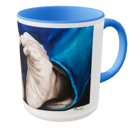 Mug bleu aux pieds...